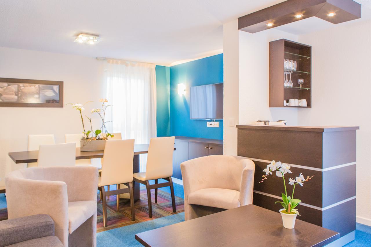 Hotel De La Seine La Frenaye Zewnętrze zdjęcie